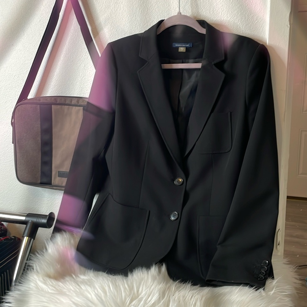 Tommy Hilfiger Women’s Black Blazer Jacket